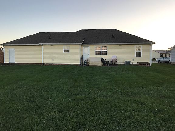 3rd image of 337 Moonlite Ave