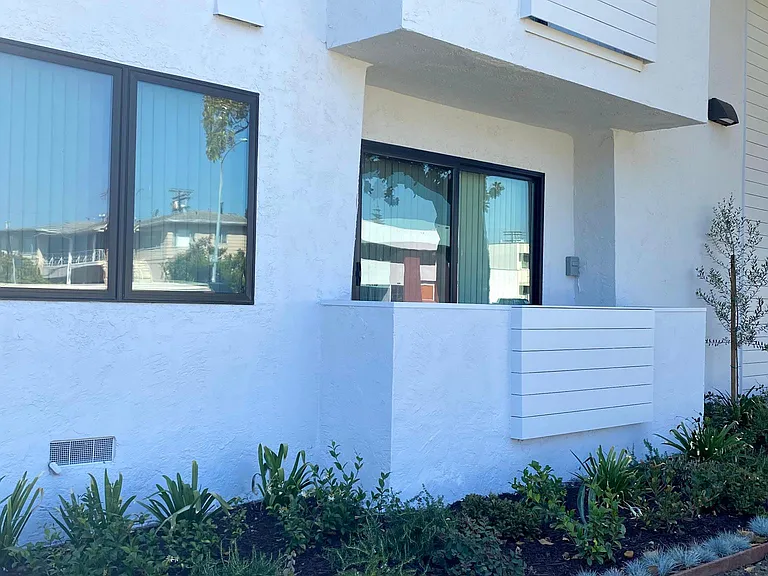 11775 Gateway Blvd #8 — Photo 3