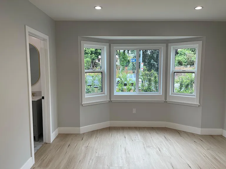 4635 Kraft Ave — Photo 31