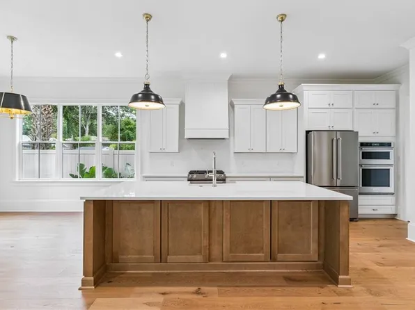 638 Dellwood Ave, Saint Simons Island, GA 31522
