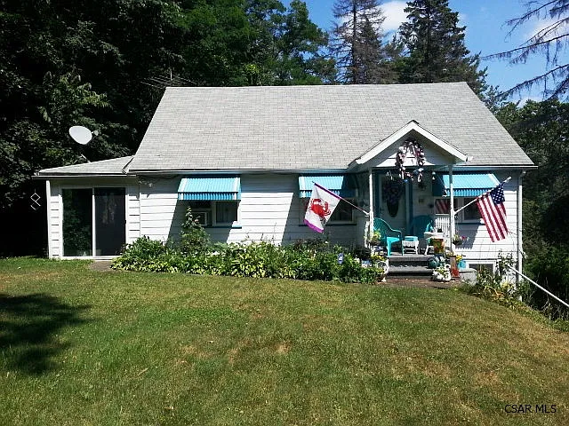 142 Krider St photo 1