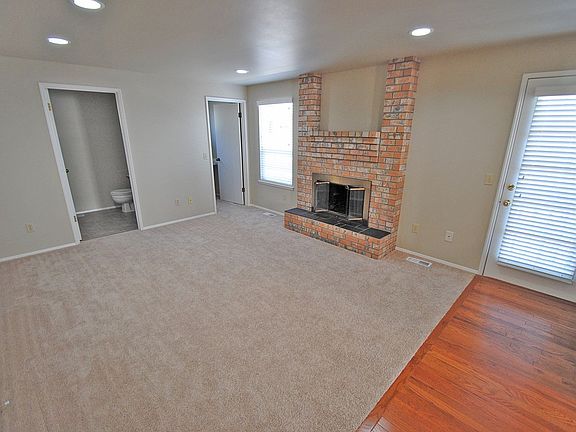 5th image of 810 Beach Ave