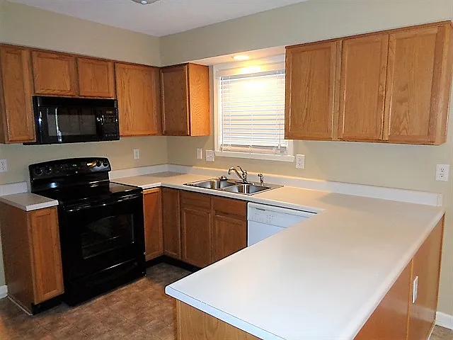 Building Photo - 1226 Burr Oak Ct
