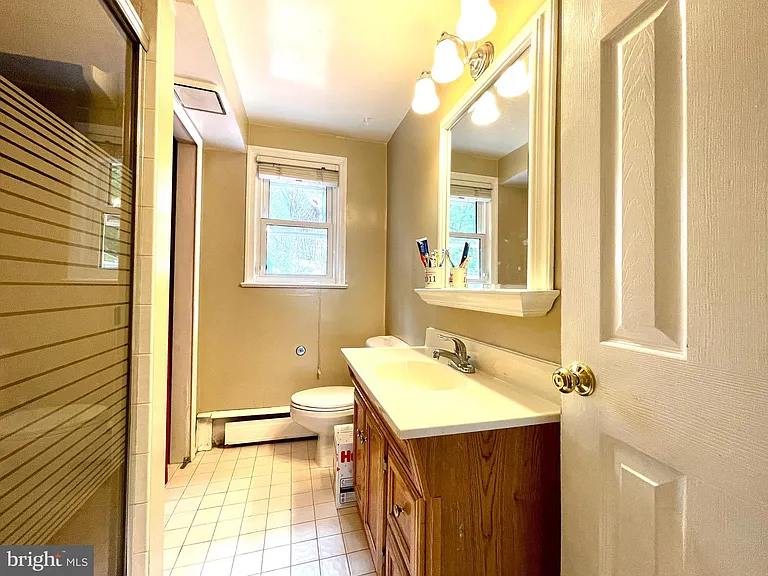 10315 Beaumont St — Photo 18