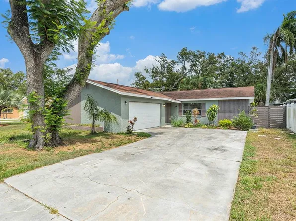 2846 Eagle Run Cir E, Clearwater, FL 33760