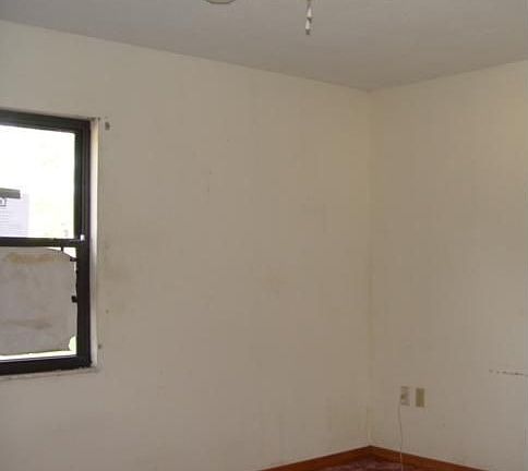 5th image of 501 Arlington Ave