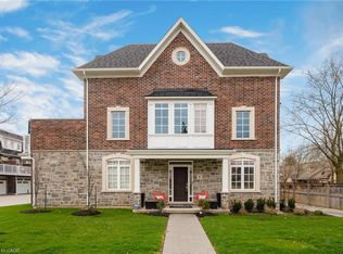 2362 New St #1, Burlington, ON L7R 1J6