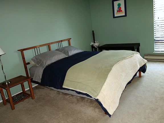 queen size bed