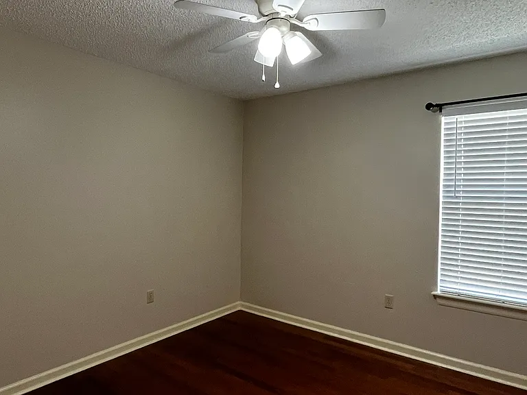 Bedroom 2 (view 1)