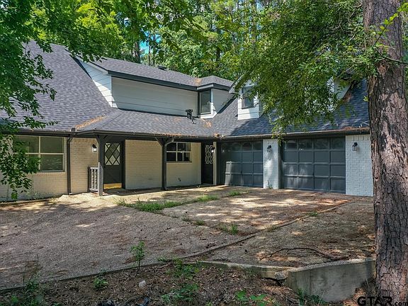 4th image of 1629 Brookhollow Dr