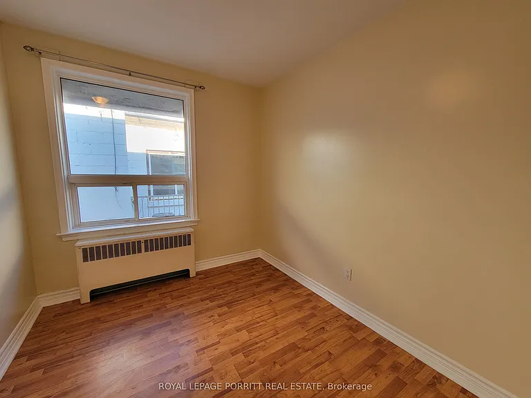 3295 Lake Shore Blvd W #A — Photo 4