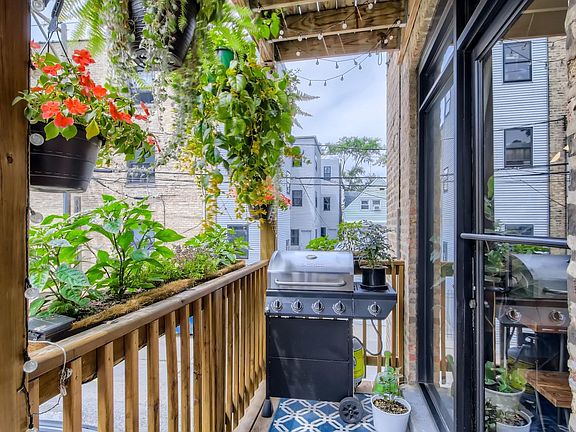 5th image of 4106 N Mozart St Unit P3