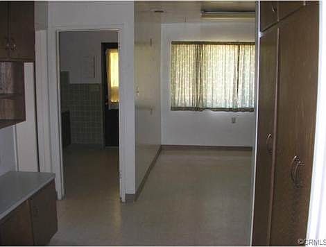 5th image of 646 W Granada Ct