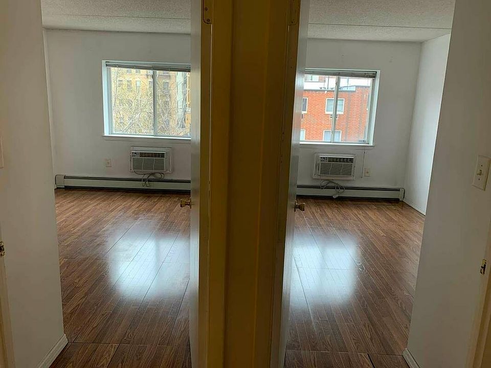 1st image of 1 E 117th St #2F
