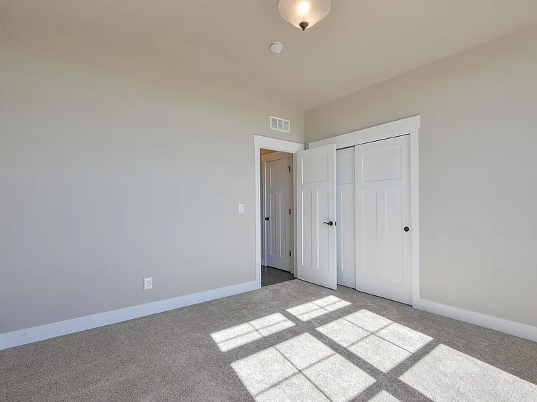 1618 Tundra Ave — Photo 14