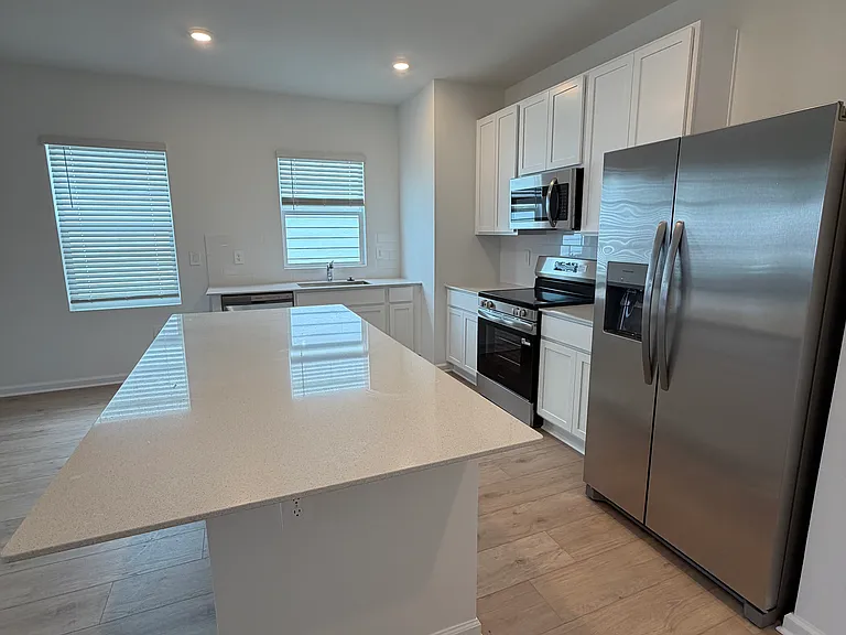 5175 Loyalty Dr — Photo 13