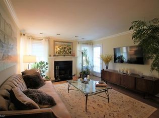 315 Cozzens Ct, East Brunswick, NJ 08816