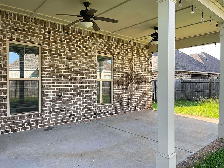 104 Kloe Ct — Photo 6