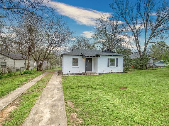 4th image of 580 Joy Dr