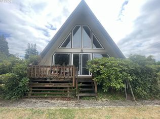 92862 Garden Ln, Coos Bay, OR 97420