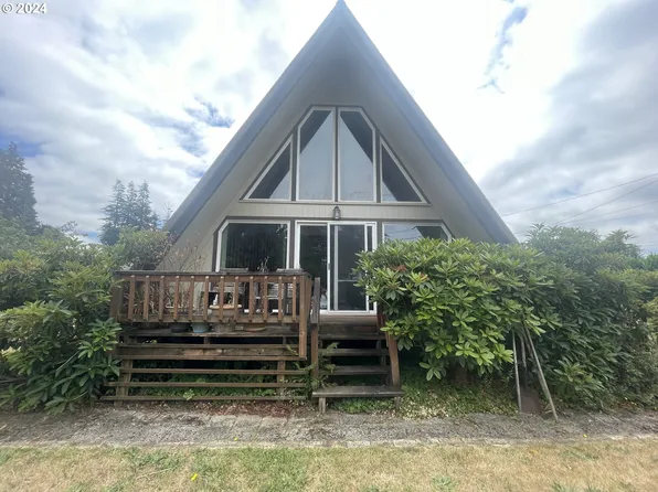 92862 Garden Ln, Coos Bay, OR 97420