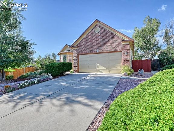 3rd image of 7408 Allens Park Dr