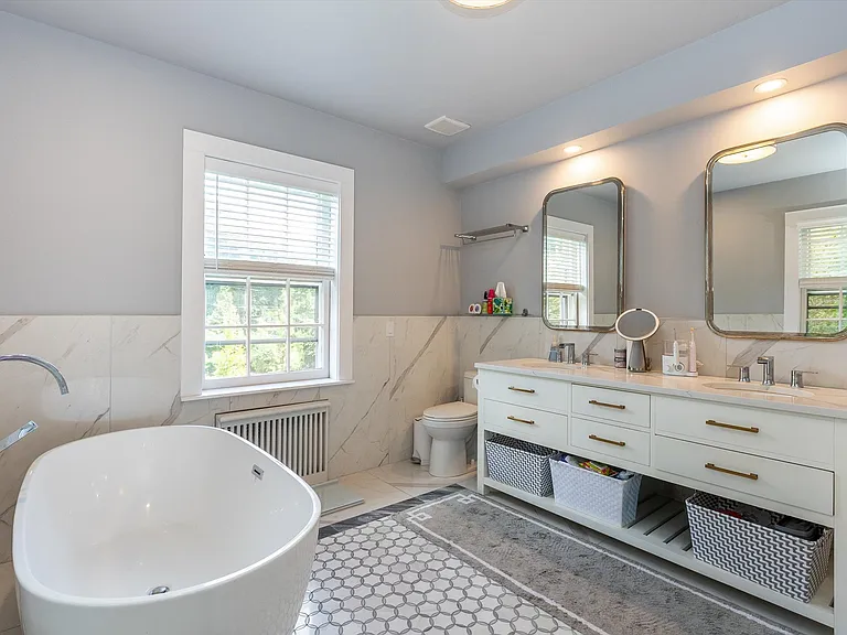 263 Tillou Rd — Photo 4