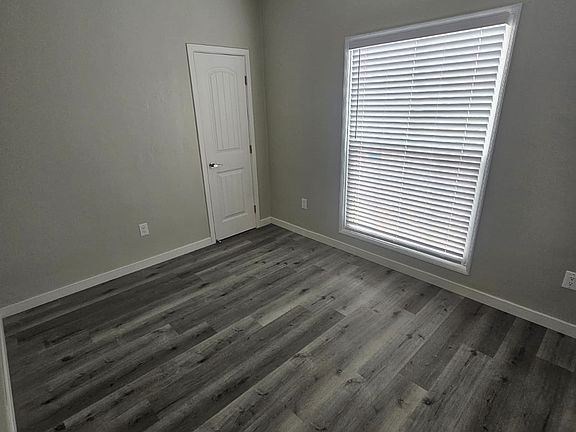 2nd image of 3529 1st Ave #3527