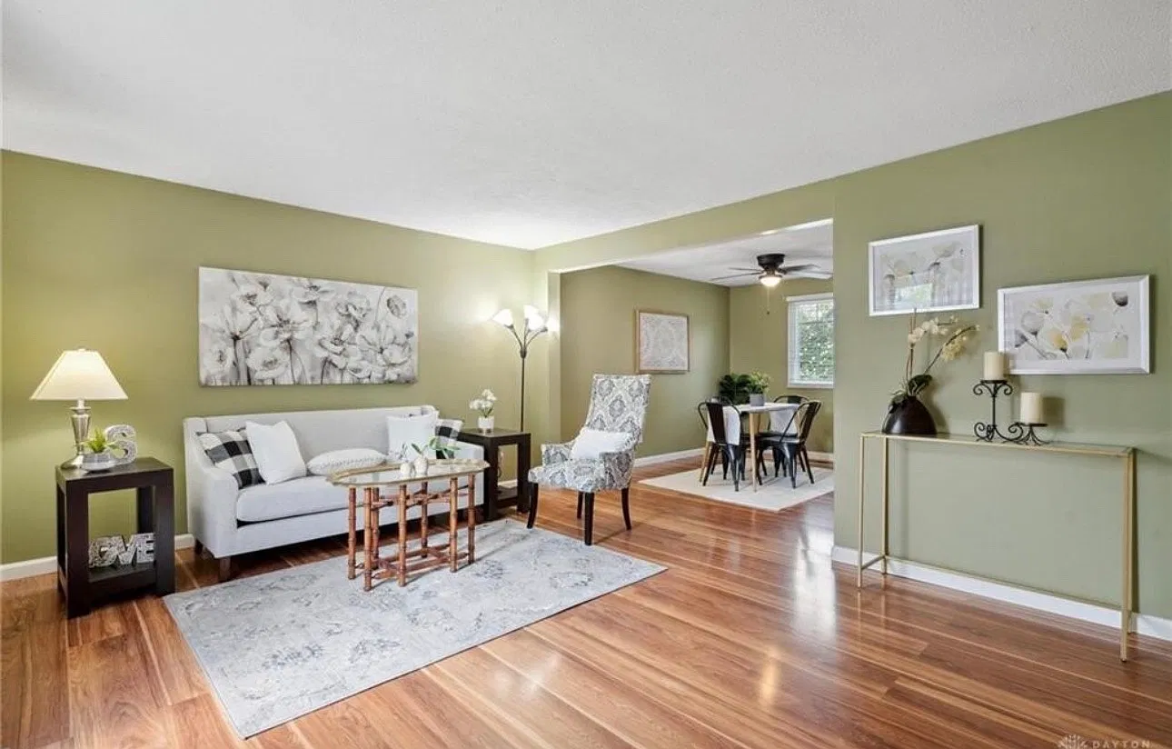 4 bed, 1998 sqft, $2,500 — Photo 3