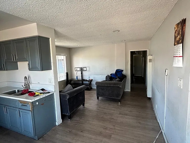 12128 Ramona Ave — Photo 30