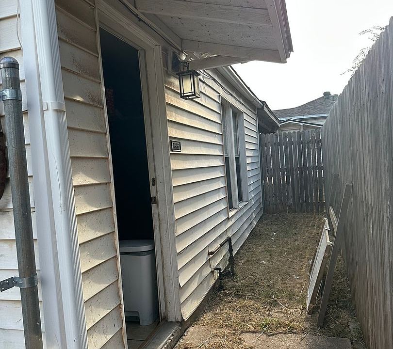 1st image of 1393 Amarillo St #1-2