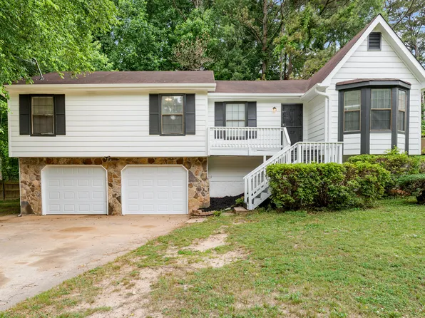 90 Edelweiss Dr, Fairburn, GA 30213