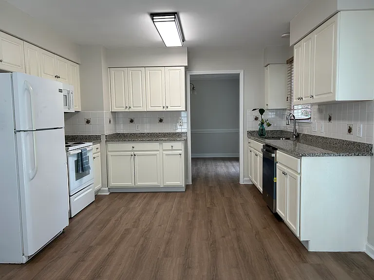 1912 Jupiter Hills Ct — Photo 12