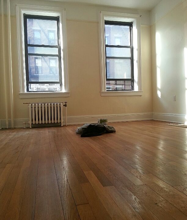 1st image of 3043 32nd St APT 1