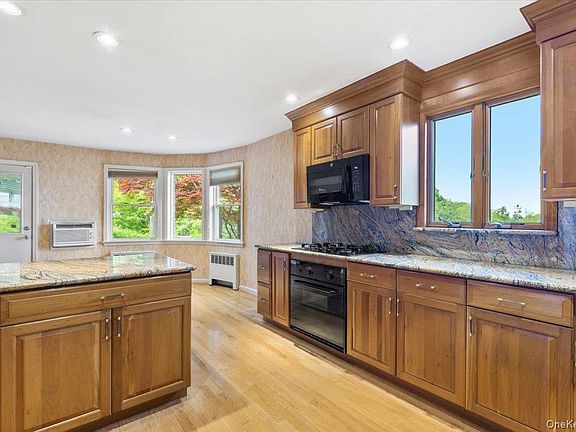 3rd image of 11 Malvern Road