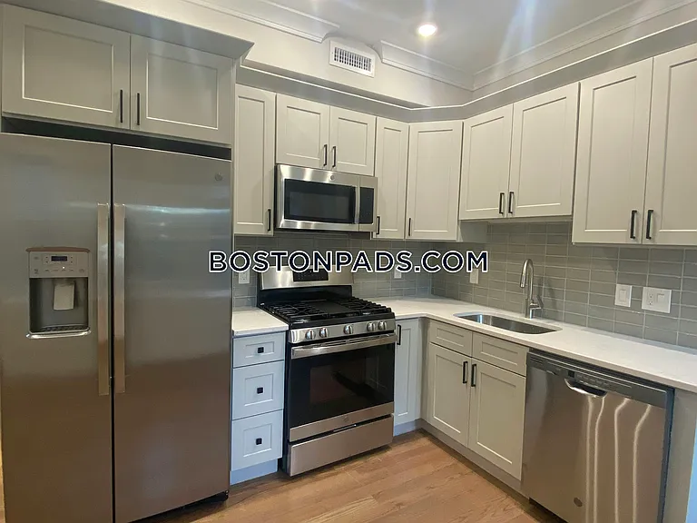 191 Porter St #3 — Photo 8