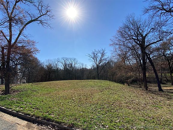 3rd image of E Baton Rouge St