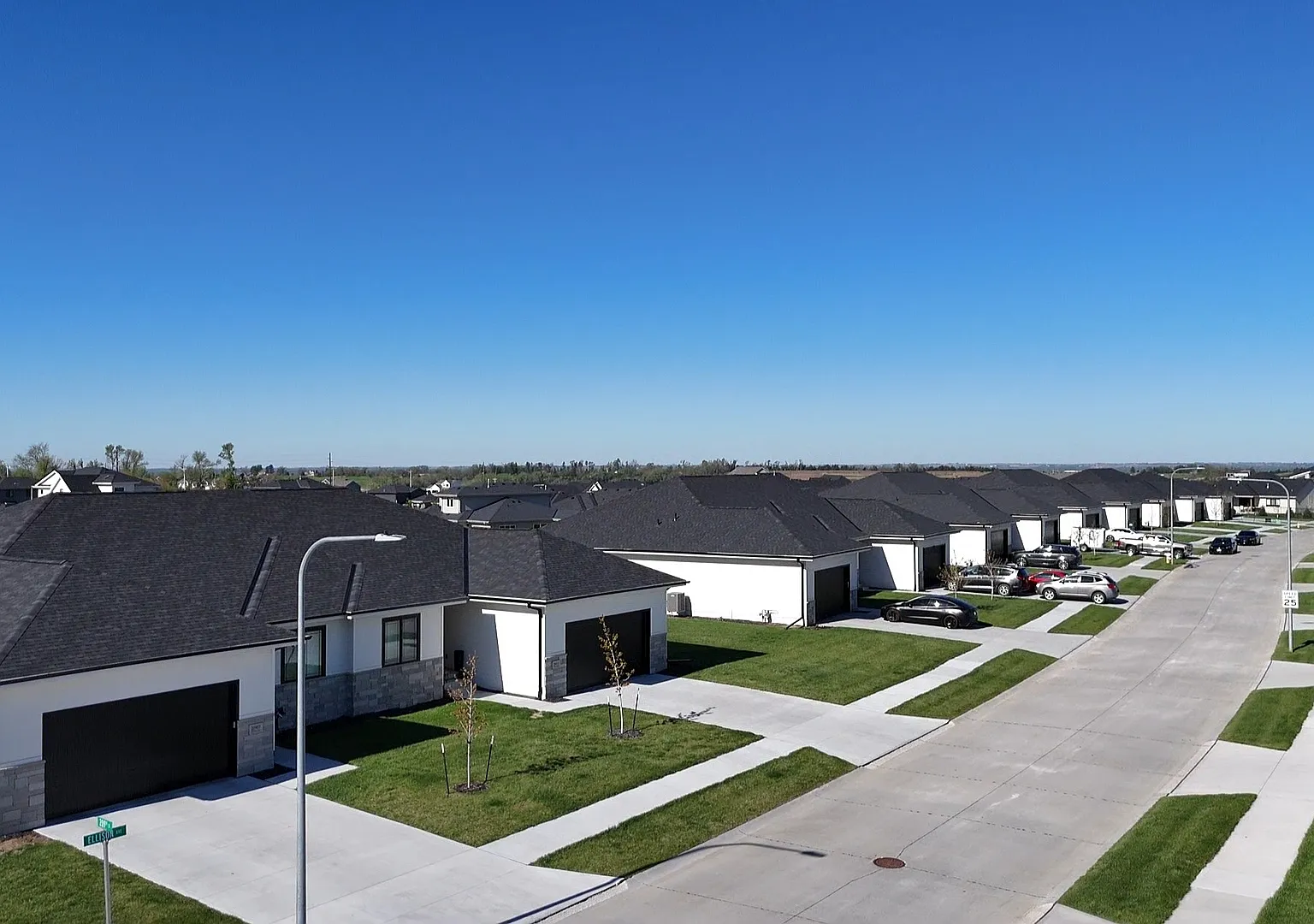 Vistancia Townhomes — Photo 1