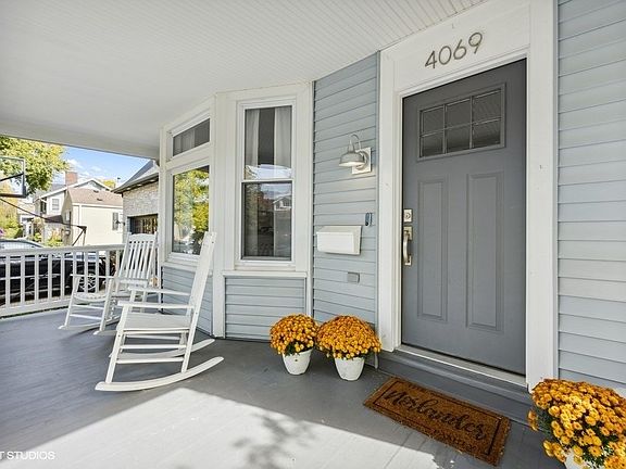 4th image of 4069 Lawn Ave