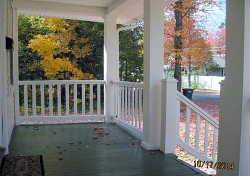 3rd image of 40 Glenwood St
