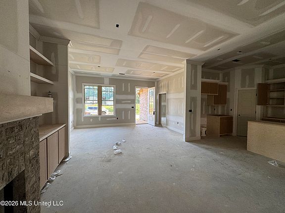 4th image of 414 Hyde Park Cv