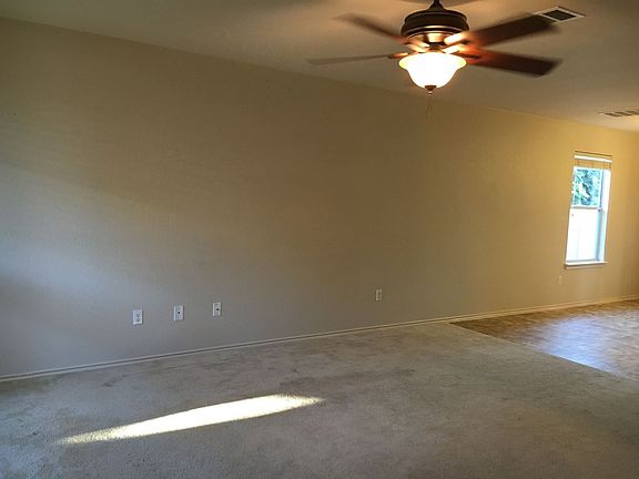3rd image of 601 Cherry Creek Dr #18