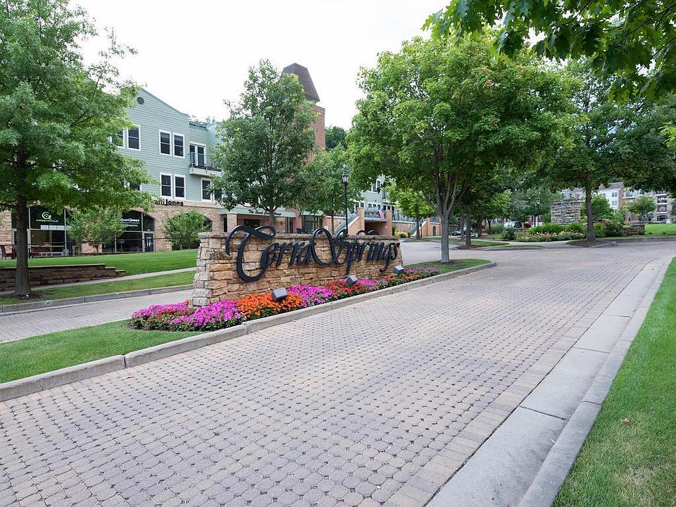 1st image of 630 Main St N APT 103