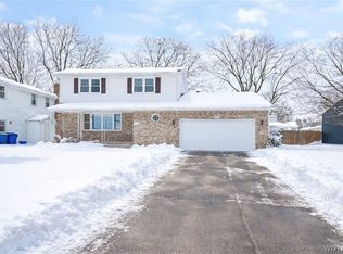 263 Fruitwood Ter, Williamsville, NY 14221