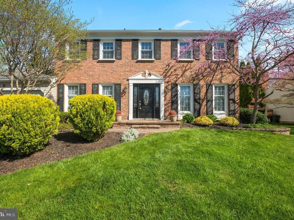 62 Waln Ln, Langhorne, PA 19047