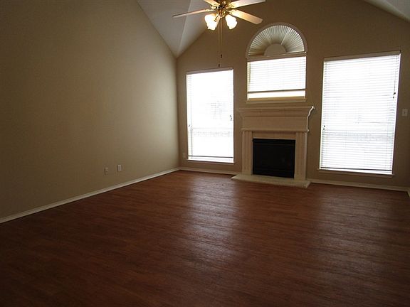 4th image of 5321 Sunnyway Dr