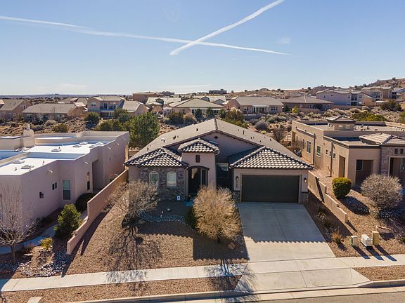 3rd image of 2635 Vista Manzano Loop NE