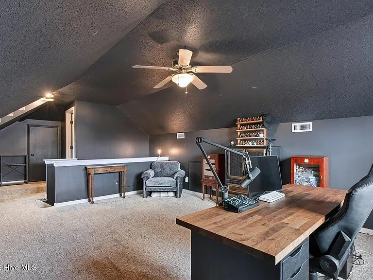 329 Green Links Dr — Photo 47