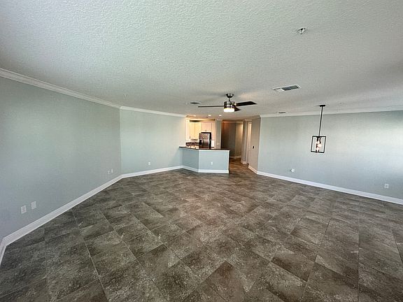 5th image of 3418 79th Street Cir W