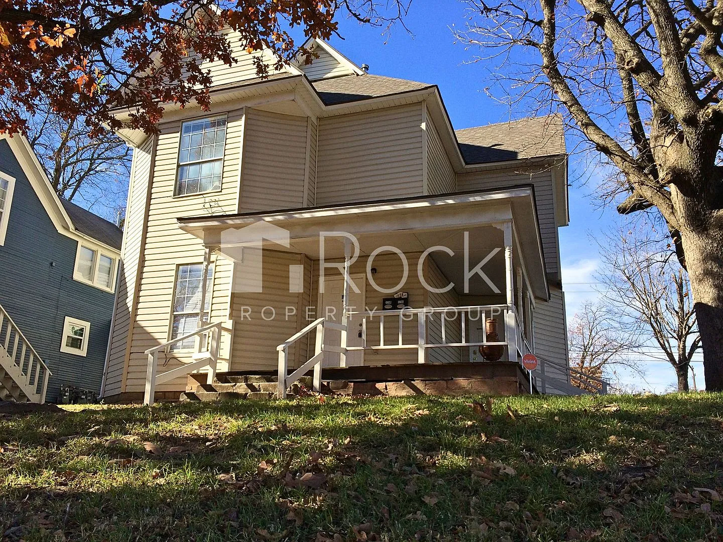 328 N. Philadelphia Avenue — Photo 2